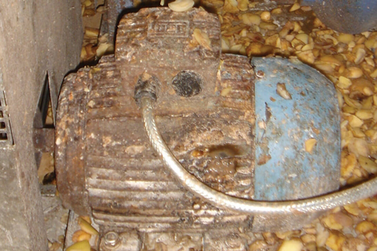 motore standard sporco post produzione